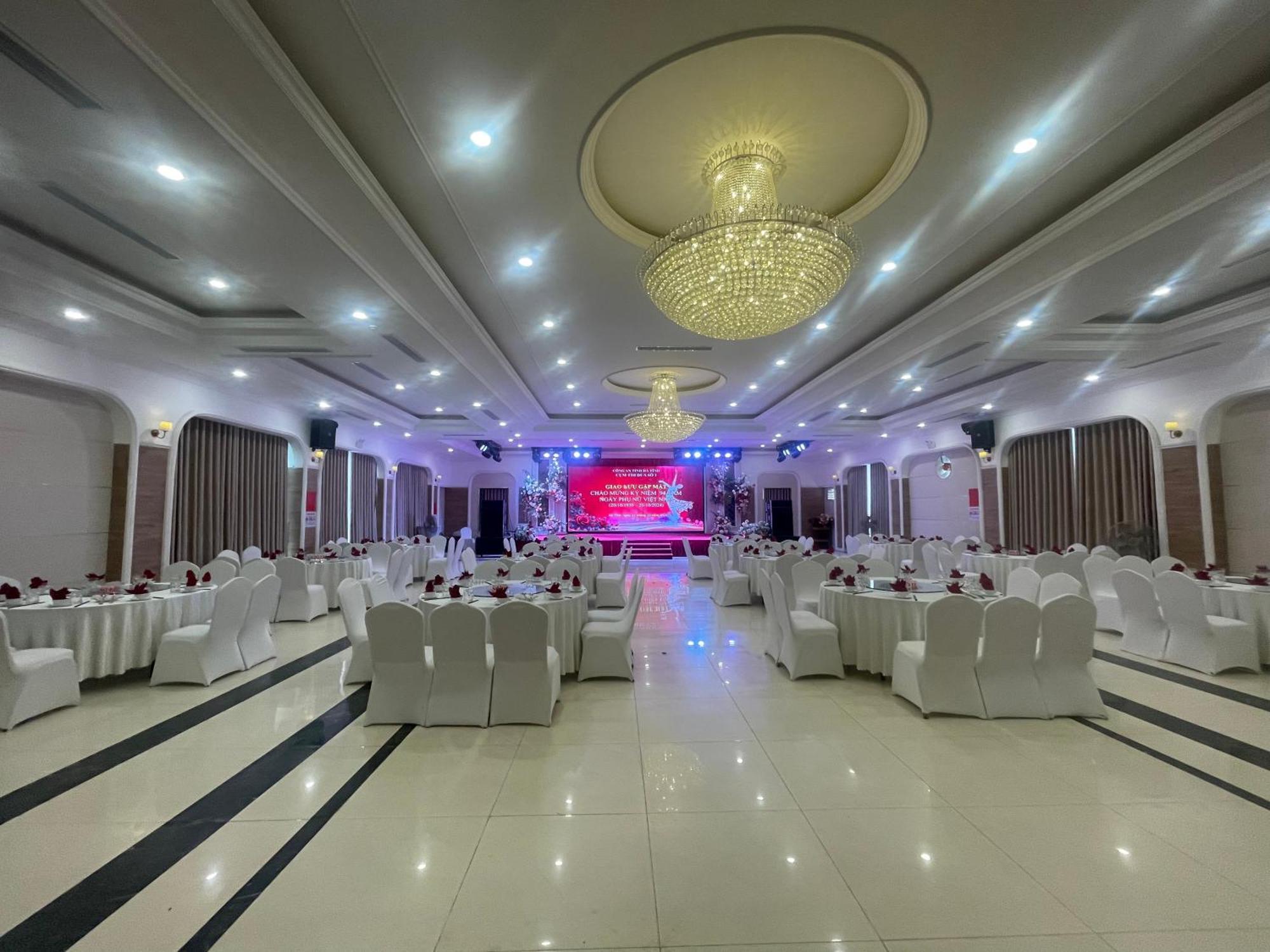 Ngan Ha Hotel Dai Tiet Dış mekan fotoğraf