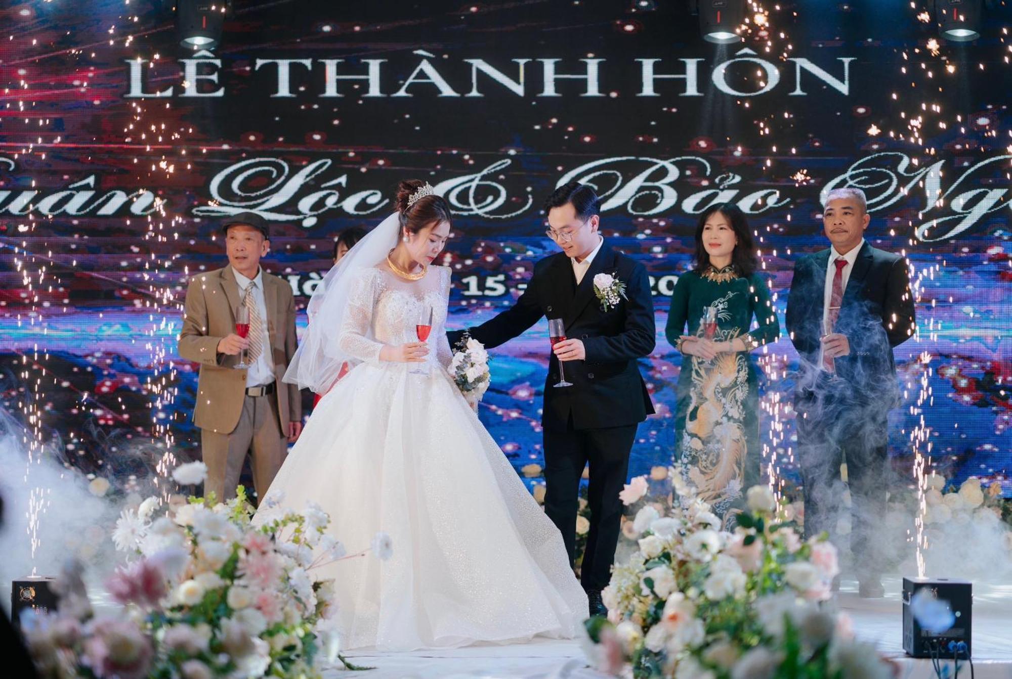 Ngan Ha Hotel Dai Tiet Dış mekan fotoğraf