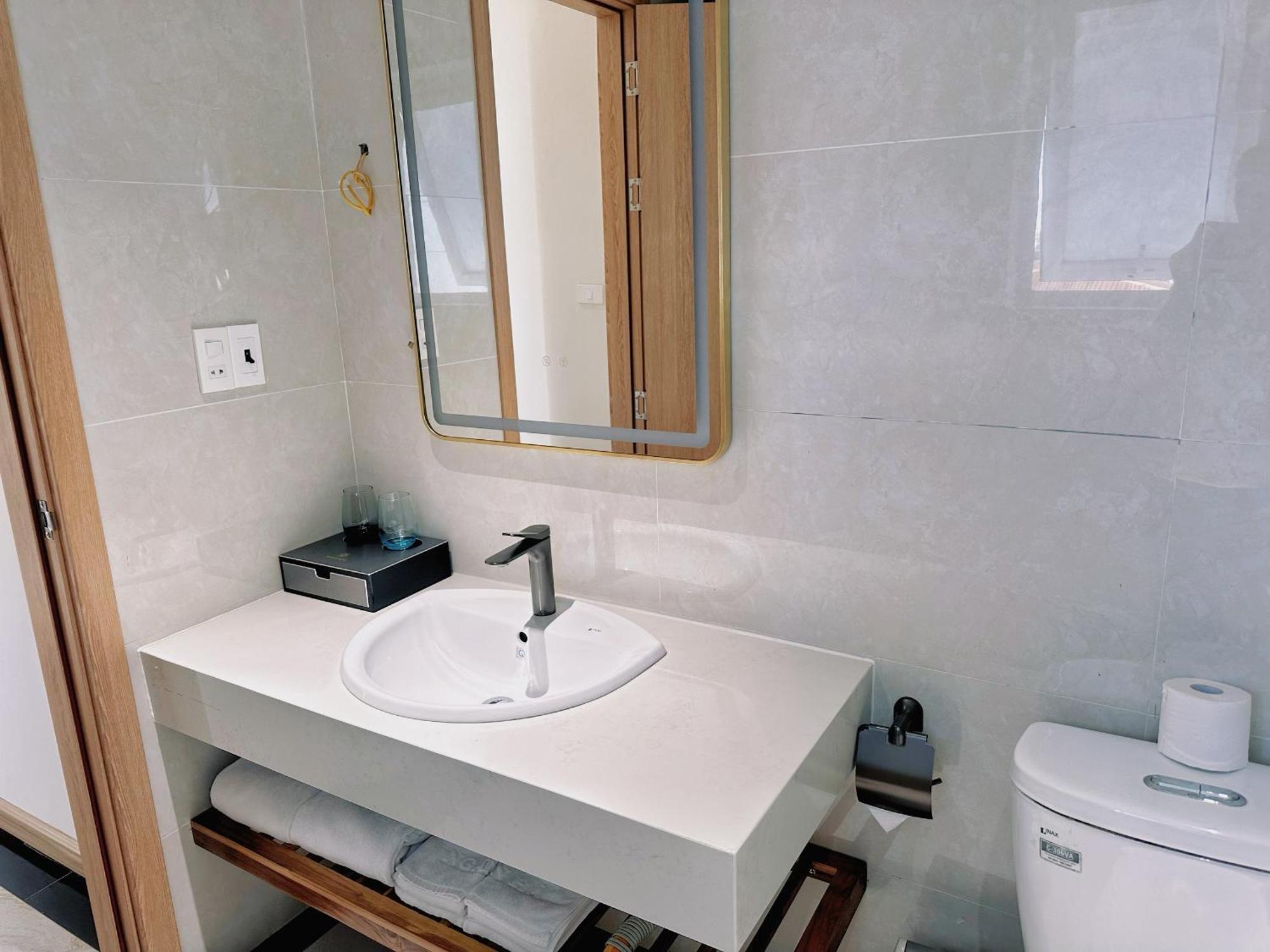 Ngan Ha Hotel Dai Tiet Dış mekan fotoğraf